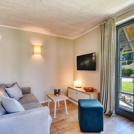 Boddenblick 15 Klein Stresow Ruegen By Ruyastay بيت للعطل